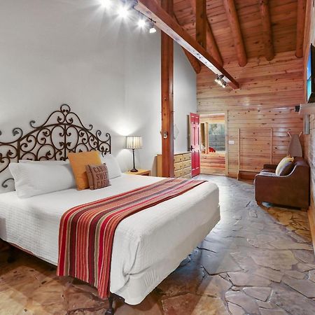 Wimberley Log Cabins Resort And Suites- Unit 3 Eksteriør bilde